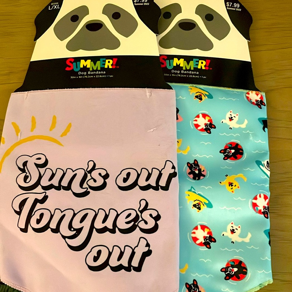 Dog Bandanas set of two bnwt and reversible size L/XL
